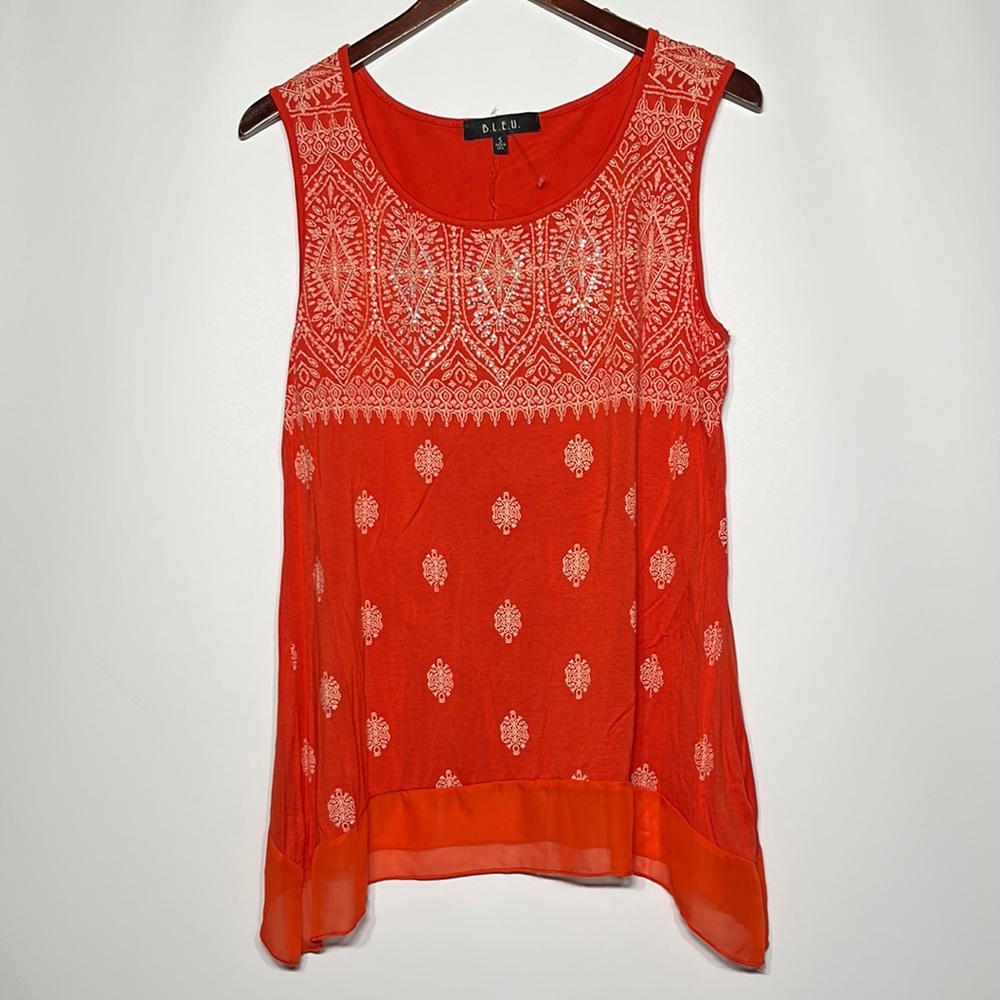 NWOT Super cute blouse